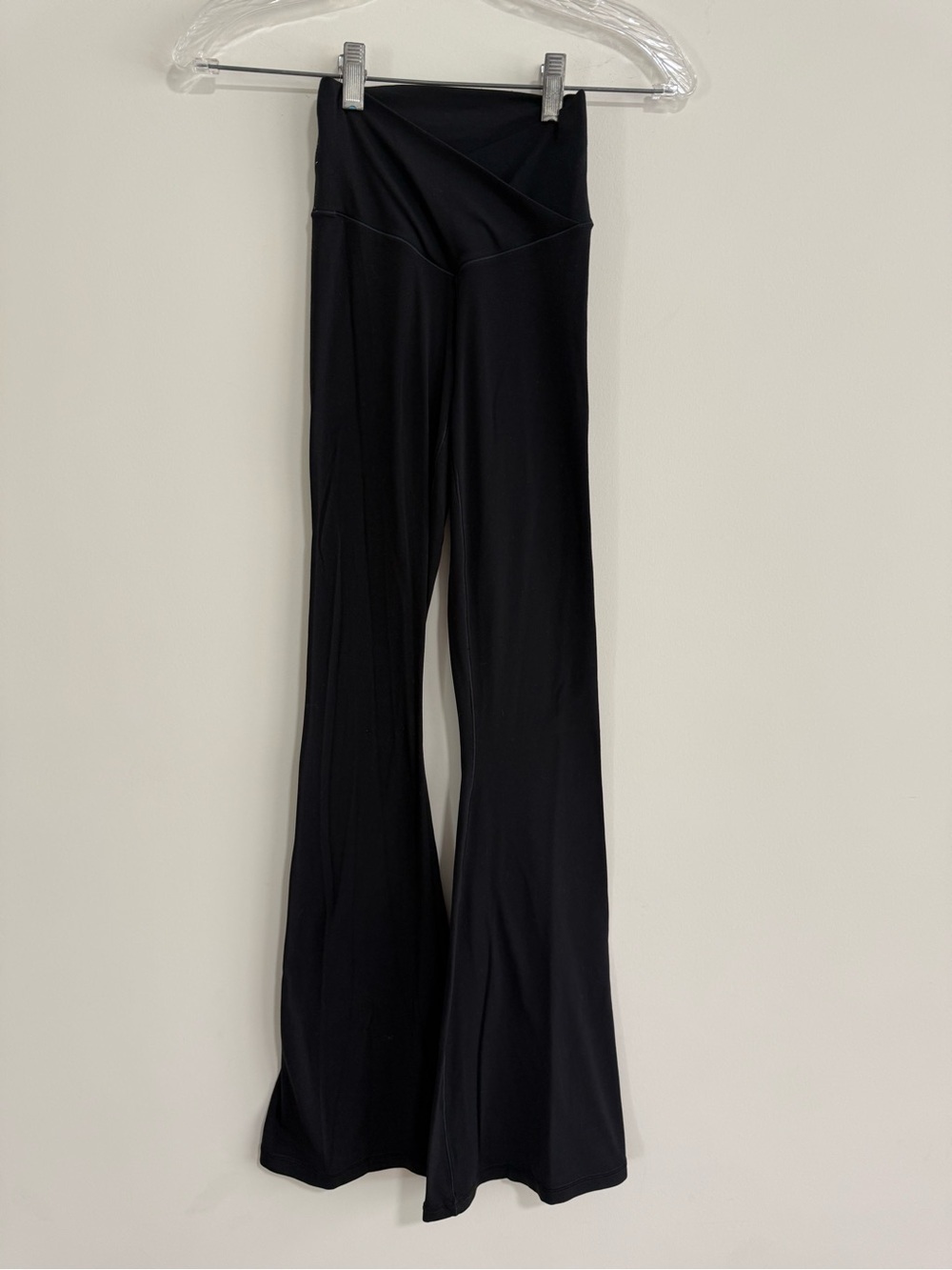 Offline by Aerie Black Flare High-Rise Yoga Pants. Size XS. Like New.